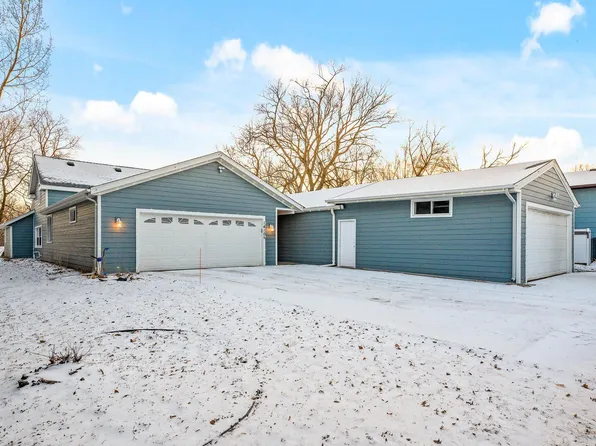 14105 36th Ave N, Plymouth, MN 55447