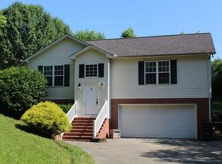 68 Linden St, Cookeville, TN 38501