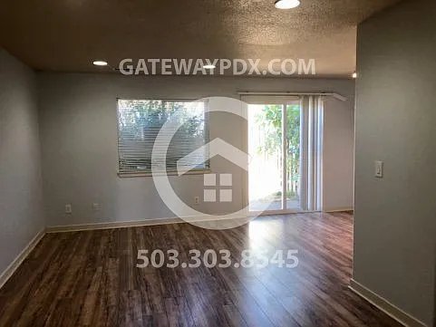 267 N Aspen St — Photo 3