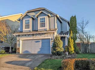 827 NW 1st Ave, Canby, OR 97013