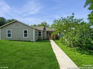 439 Viendo, San Antonio, TX 78201