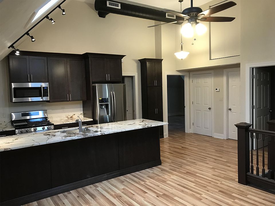 1st image of 6811 Thomas Blvd #3