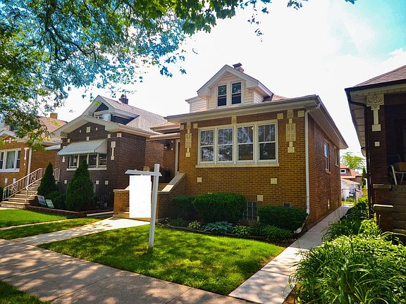 3rd image of 2938 N 76th Ave