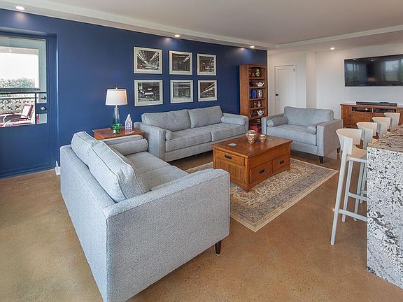 3rd image of 1620 E Broad St #603
