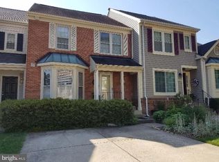 7384 Hidden Knolls Ct, Springfield, VA 22153