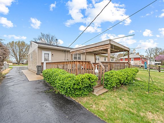 2nd image of 4410 E Etter Dr