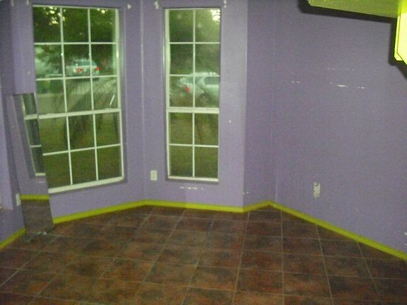 4th image of 420 Delia Ave