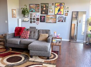 1621 S Halsted St APT 402, Chicago, IL 60608