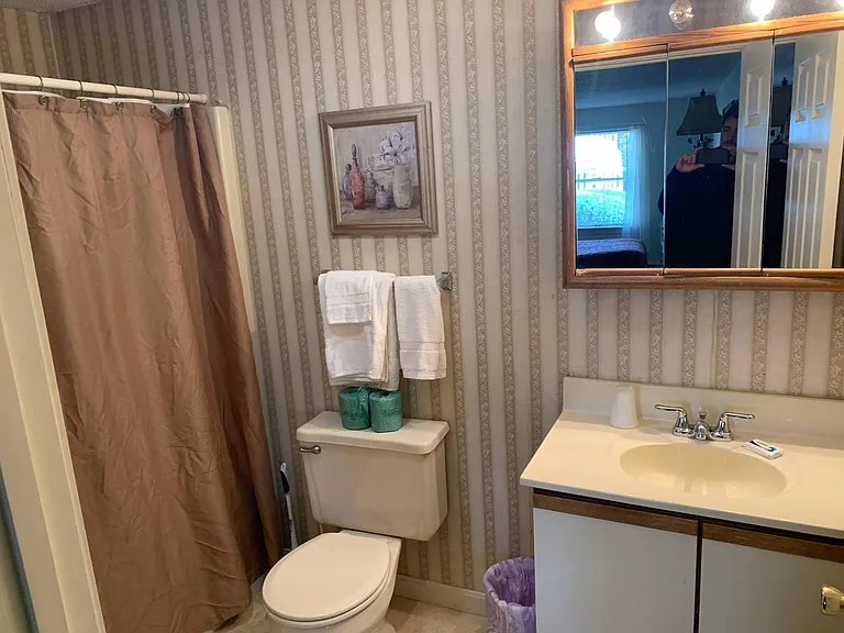 844 State St #39 — Photo 9