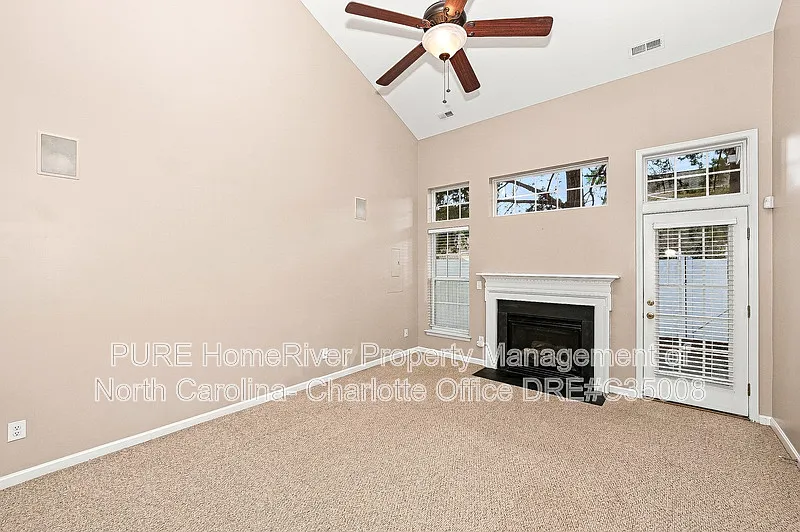 3 bed, 3.0 bath, 1880 sqft, $1,750 — Photo 3