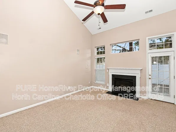 129 Cypress Landing Dr, Mooresville, NC 28117