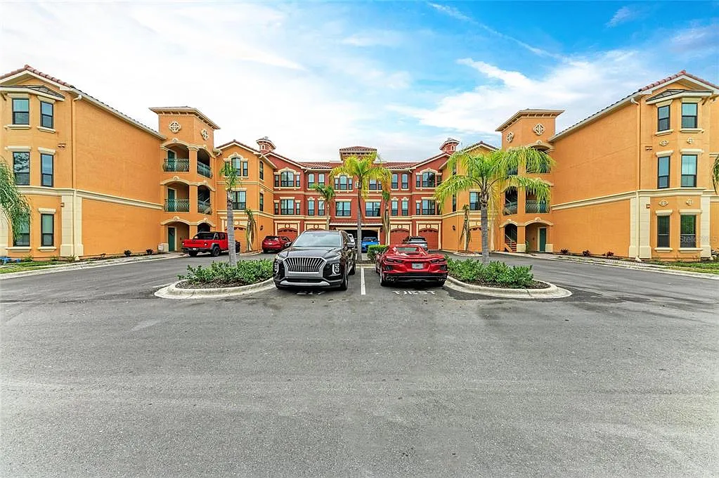 2 bed, 2.0 bath, 1309 sqft, $2,500 — Photo 1