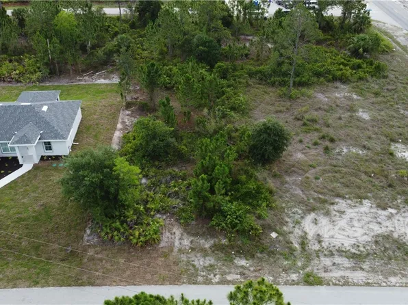 769 Bahama Ave S, Lehigh Acres, FL 33974