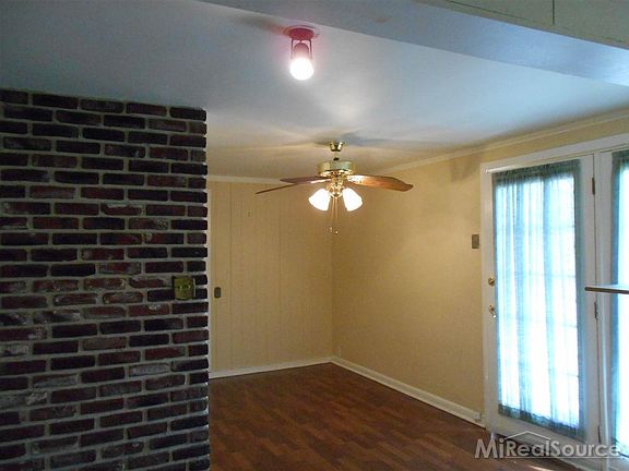 4th image of 23431 Civic Center Dr
