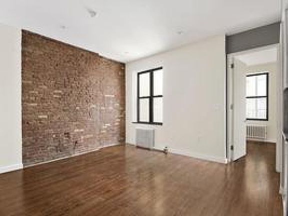 5th image of 211 Henry St APT 5A