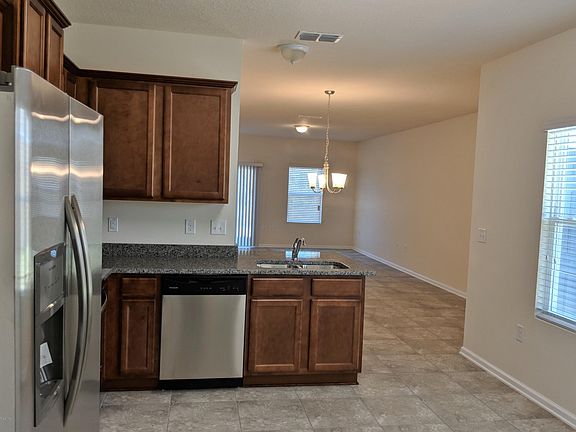 5th image of 797 Servia Dr