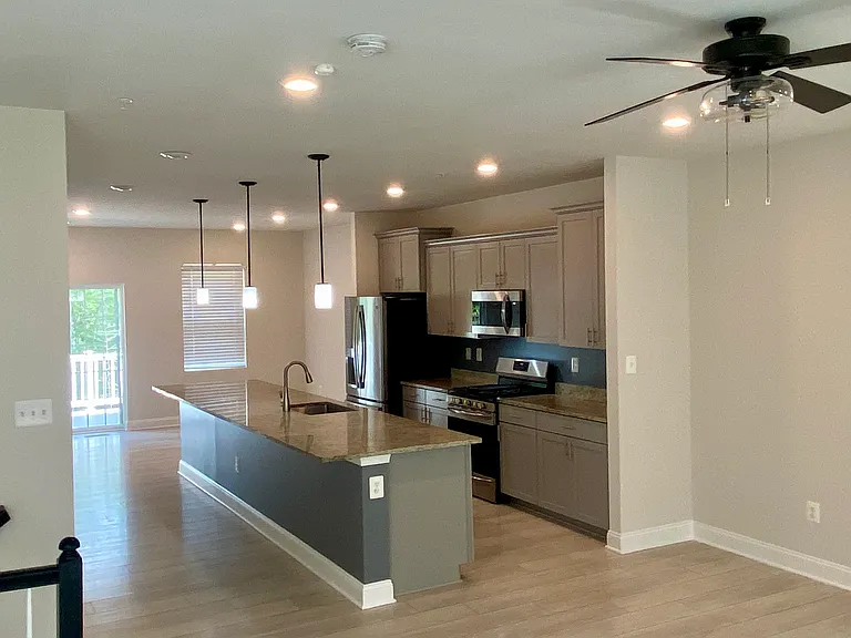 23861 Myrtle Glen Way — Photo 4