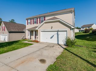3911 Hunter Hill Ln, Charlotte, NC 28216