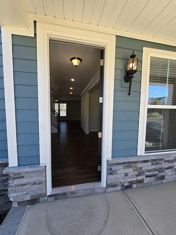 5 bed, 4.0 bath, 3600 sqft, $3,195 — Photo 4