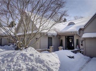 10 Bay Park, Webster, NY 14580