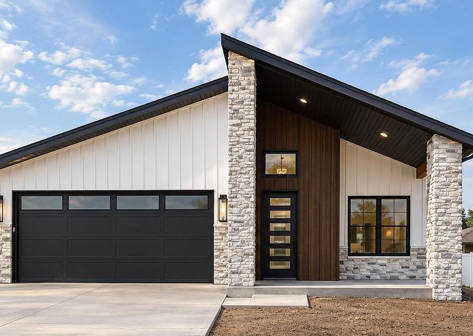 1st image of 2201 Modern Ave