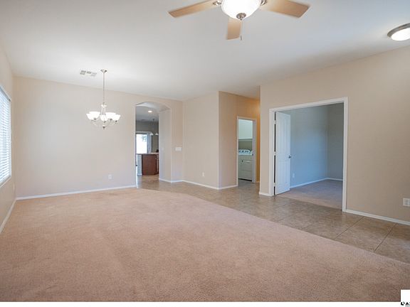 4th image of 412 S 166th Dr