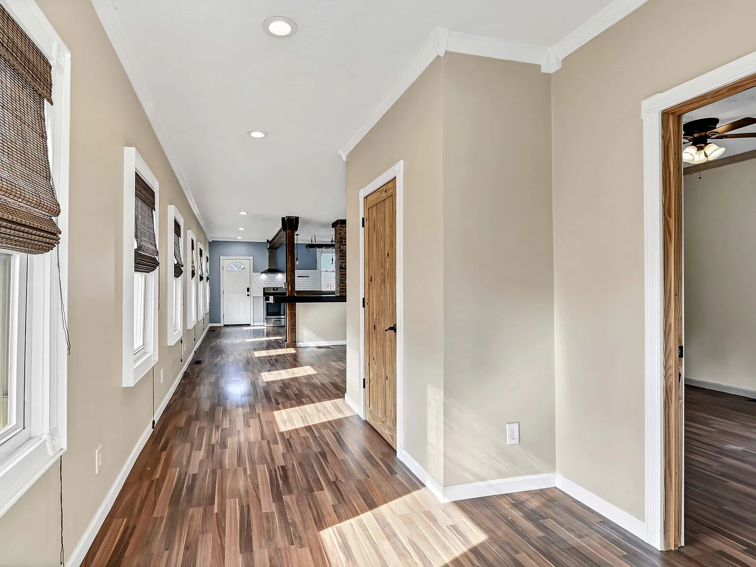 2 bed, 1.5 bath, 1030 sqft, $1,825 — Photo 3