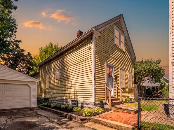 852 Starkweather Ave, Cleveland, OH 44113