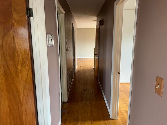 5th image of 929 Citadel Ln