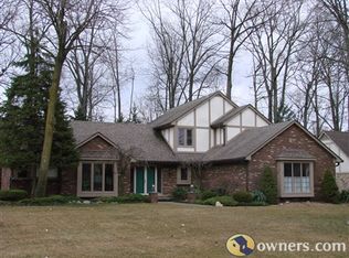 48826 Hidden Oaks Ln, Shelby Township, MI 48317