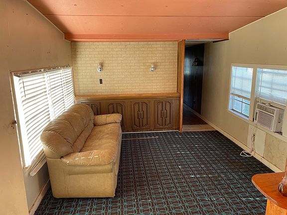 2nd image of 80 San Antonio St #82