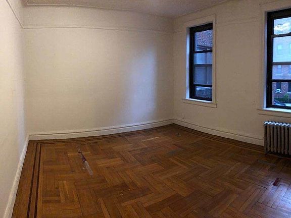2nd image of 724 E 27th St #G2