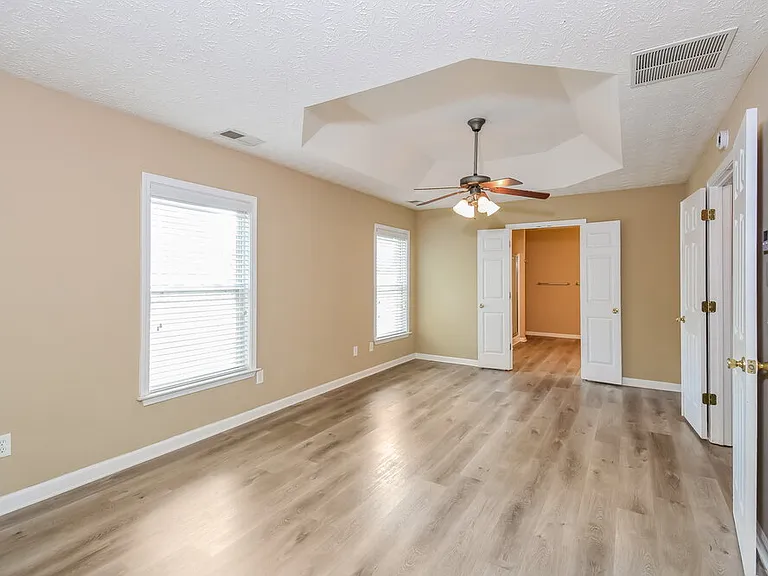934 Mill Creek Ave — Photo 12