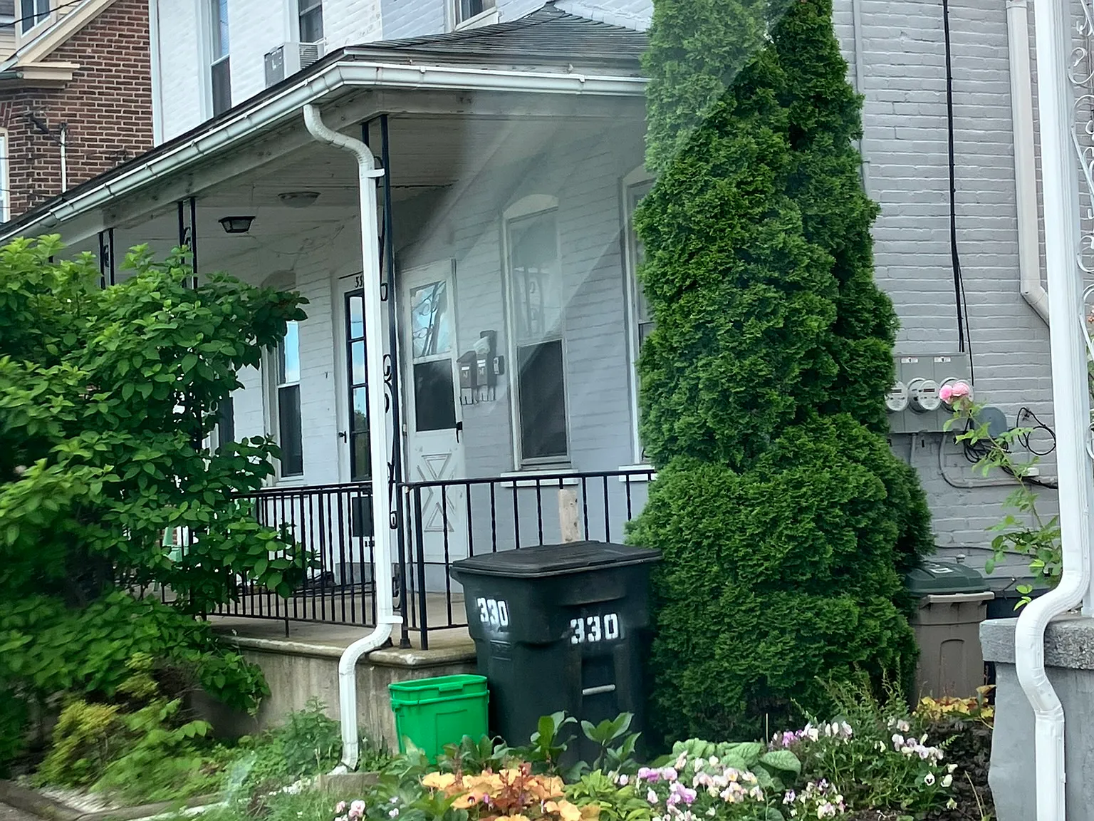 330 E Goepp St — Photo 1