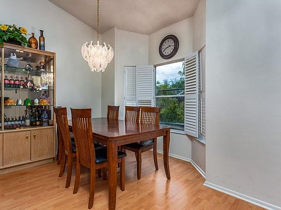 5th image of 2863 Burwood Ave #2