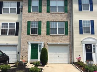 74 Versailles Ct, Newark, DE 19702