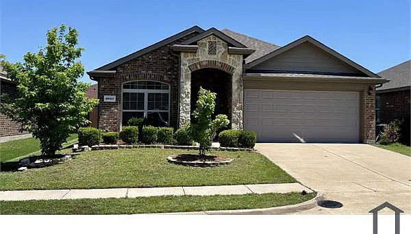 2047 Enchanted Rock Dr — Photo 1