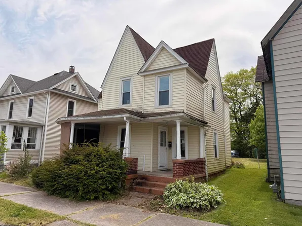 402 Center St, Elkins, WV 26241