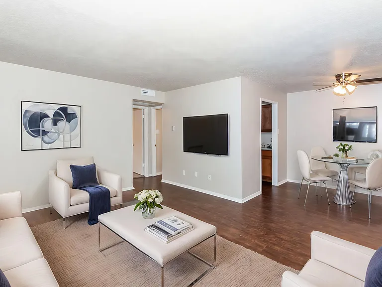 Highland Terrace — Photo 15