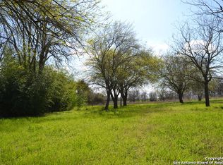 228 County Road 4520, Hondo, TX 78861