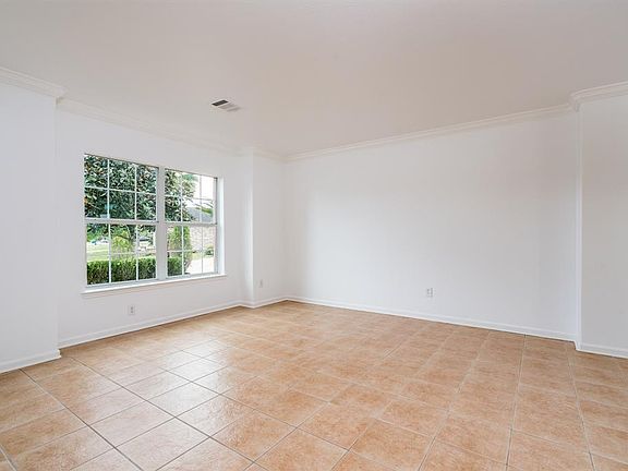 3rd image of 19503 Pitchstone Dr