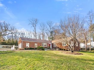 33 High Point Rd, Westport, CT 06880