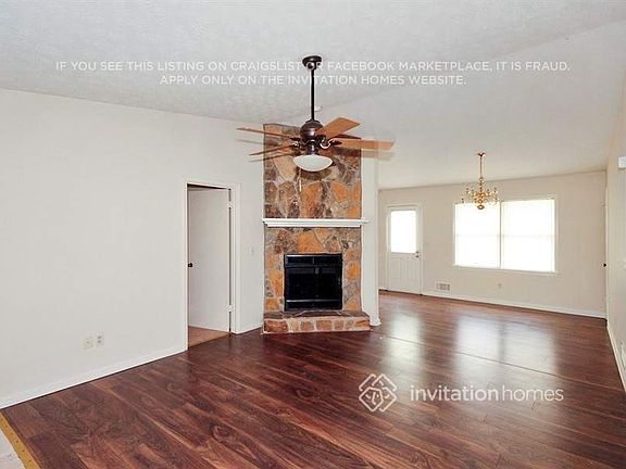 2nd image of 2489 Forestdale Dr
