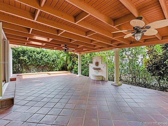 2nd image of 1519 Sarria Ave