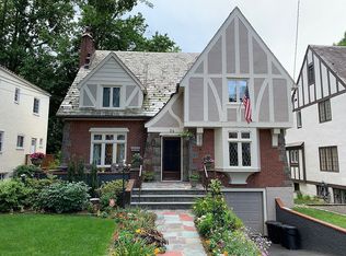 24 Raynor Ave, Mount Vernon, NY 10552