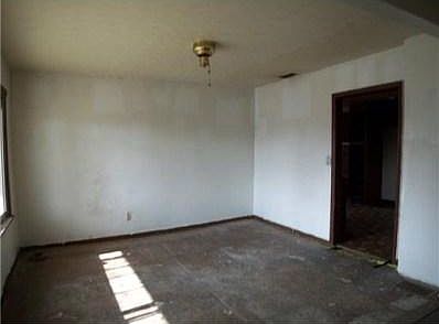 2nd image of 153 Bank St