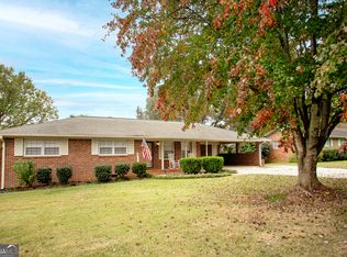 110 Woodmont Dr, Griffin, GA 30224