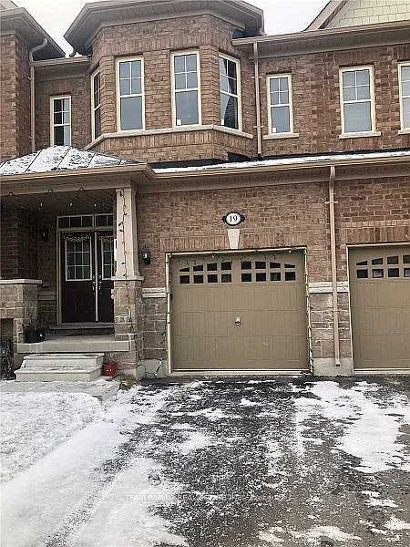 Building Photo - 19 Pearman Cres