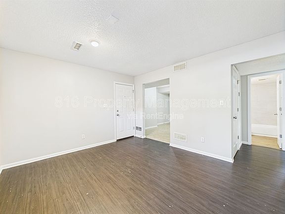 4th image of 1229 W Hayward Ave APT C