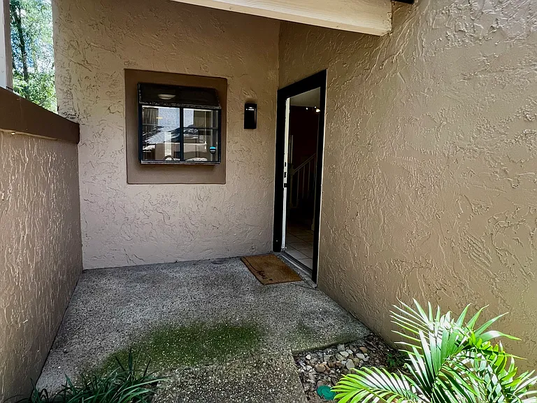 940 Douglas Ave #104 — Photo 2